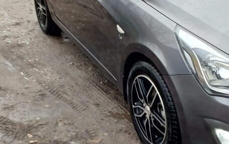 Hyundai Solaris II рестайлинг, 2014 год, 880 000 рублей, 3 фотография