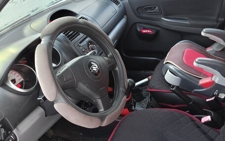 Suzuki Ignis II (HR), 2004 год, 350 000 рублей, 3 фотография