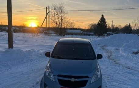 Chevrolet Spark III, 2011 год, 420 000 рублей, 2 фотография
