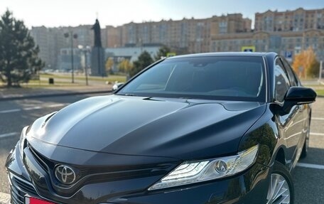 Toyota Camry, 2020 год, 3 400 000 рублей, 4 фотография