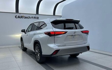 Toyota Highlander, 2026 год, 4 919 500 рублей, 3 фотография