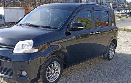 Toyota Sienta I, 2013 год, 1 200 000 рублей, 2 фотография