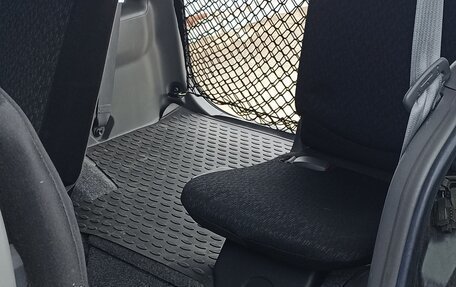 Toyota Sienta I, 2013 год, 1 200 000 рублей, 16 фотография