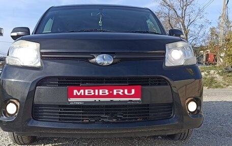 Toyota Sienta I, 2013 год, 1 200 000 рублей, 5 фотография