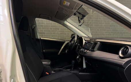 Toyota RAV4, 2014 год, 1 950 000 рублей, 10 фотография