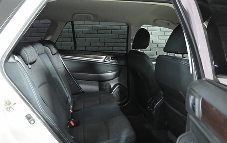 Subaru Outback IV рестайлинг, 2015 год, 2 375 000 рублей, 22 фотография