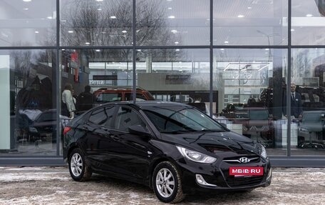 Hyundai Solaris II рестайлинг, 2012 год, 750 000 рублей, 5 фотография