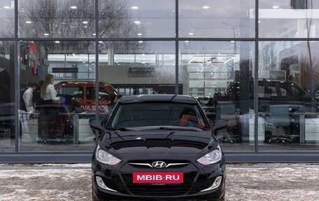 Hyundai Solaris II рестайлинг, 2012 год, 750 000 рублей, 3 фотография