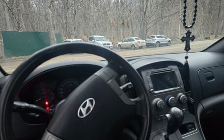 Hyundai Grand Starex Grand Starex I рестайлинг 2, 2012 год, 1 700 000 рублей, 3 фотография