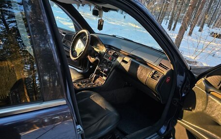 Mercedes-Benz E-Класс, 1997 год, 450 000 рублей, 7 фотография