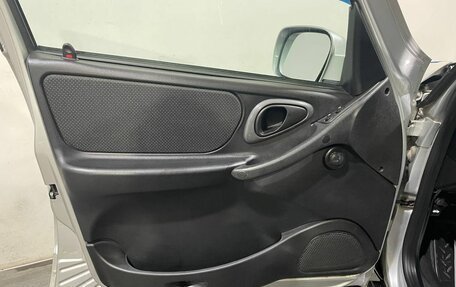 Chevrolet Niva I рестайлинг, 2011 год, 500 000 рублей, 13 фотография