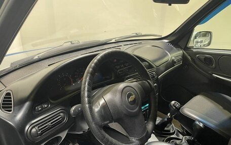 Chevrolet Niva I рестайлинг, 2011 год, 500 000 рублей, 17 фотография