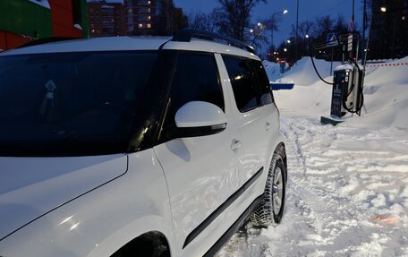Skoda Yeti I рестайлинг, 2014 год, 800 000 рублей, 3 фотография