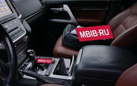 Toyota Land Cruiser 200, 2016 год, 4 700 000 рублей, 7 фотография