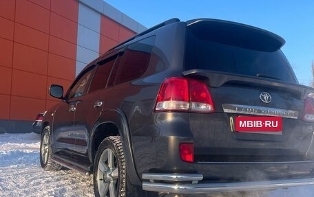 Toyota Land Cruiser 200, 2011 год, 4 300 000 рублей, 10 фотография