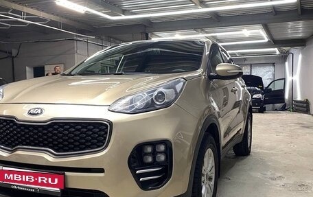 KIA Sportage IV рестайлинг, 2017 год, 1 800 000 рублей, 3 фотография
