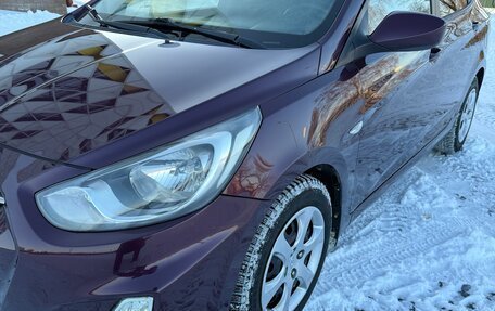 Hyundai Solaris II рестайлинг, 2011 год, 730 000 рублей, 12 фотография