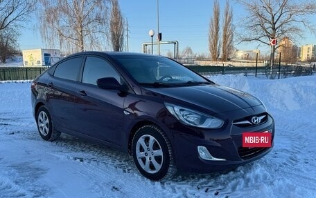 Hyundai Solaris II рестайлинг, 2011 год, 730 000 рублей, 15 фотография