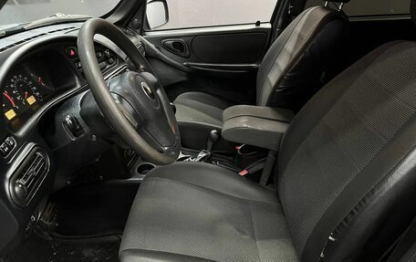 Chevrolet Niva I рестайлинг, 2015 год, 679 777 рублей, 6 фотография