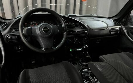 Chevrolet Niva I рестайлинг, 2015 год, 679 777 рублей, 5 фотография