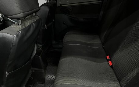 Chevrolet Niva I рестайлинг, 2015 год, 679 777 рублей, 12 фотография