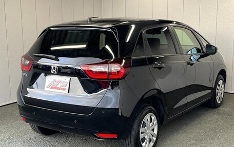 Honda Fit, 2022 год, 900 000 рублей, 3 фотография