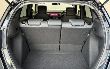 Honda Fit, 2022 год, 900 000 рублей, 13 фотография