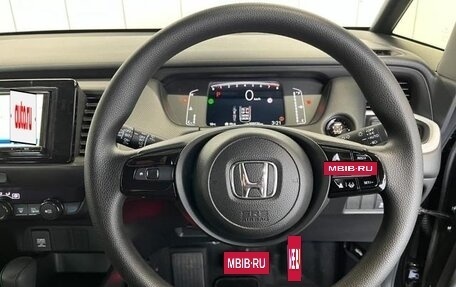 Honda Fit, 2022 год, 900 000 рублей, 5 фотография