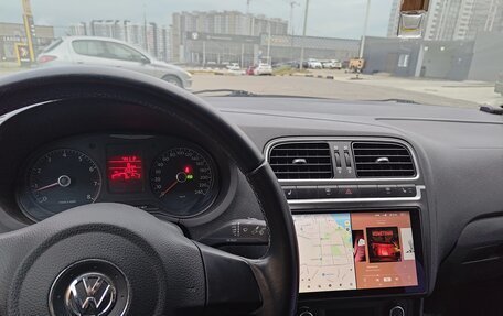 Volkswagen Polo VI (EU Market), 2013 год, 1 050 000 рублей, 10 фотография