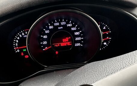 KIA Soul II рестайлинг, 2015 год, 1 250 000 рублей, 13 фотография