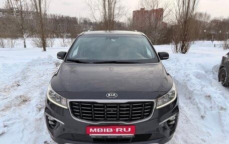 KIA Carnival III, 2018 год, 2 600 000 рублей, 4 фотография