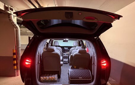 KIA Carnival III, 2018 год, 2 600 000 рублей, 16 фотография