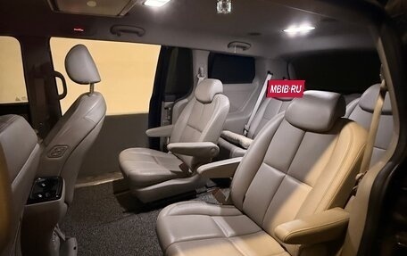 KIA Carnival III, 2018 год, 2 600 000 рублей, 35 фотография