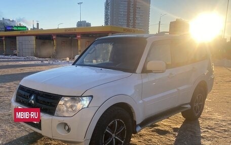 Mitsubishi Pajero IV, 2007 год, 1 300 000 рублей, 2 фотография