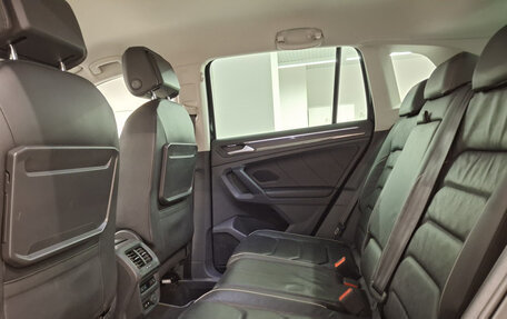 Volkswagen Tiguan II, 2019 год, 3 128 000 рублей, 15 фотография