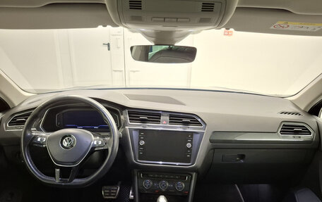 Volkswagen Tiguan II, 2019 год, 3 128 000 рублей, 17 фотография