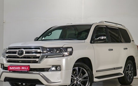 Toyota Land Cruiser 200, 2017 год, 4 699 000 рублей, 4 фотография
