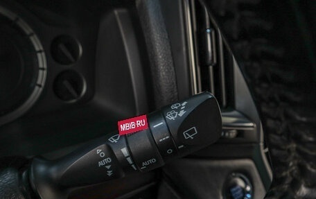 Toyota Land Cruiser 200, 2017 год, 4 699 000 рублей, 13 фотография