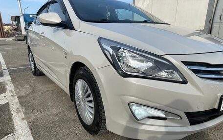 Hyundai Solaris II рестайлинг, 2015 год, 1 200 000 рублей, 4 фотография