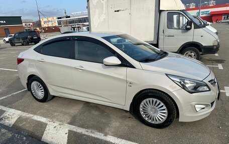 Hyundai Solaris II рестайлинг, 2015 год, 1 200 000 рублей, 3 фотография