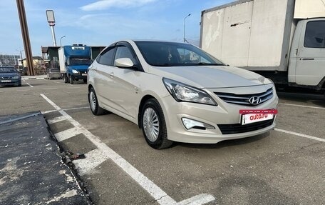 Hyundai Solaris II рестайлинг, 2015 год, 1 200 000 рублей, 2 фотография