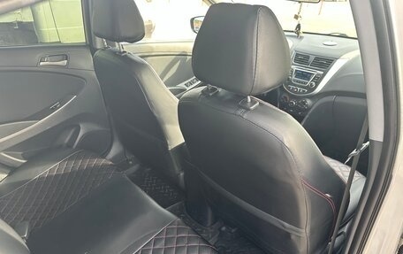 Hyundai Solaris II рестайлинг, 2015 год, 1 200 000 рублей, 17 фотография