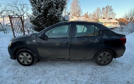 Renault Logan II, 2017 год, 720 000 рублей, 3 фотография