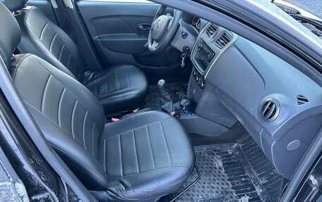 Renault Logan II, 2017 год, 720 000 рублей, 10 фотография