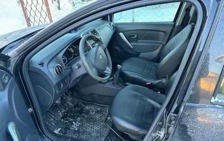 Renault Logan II, 2017 год, 720 000 рублей, 9 фотография