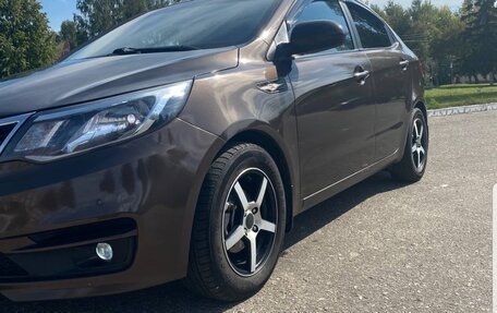 KIA Rio III рестайлинг, 2016 год, 895 000 рублей, 4 фотография