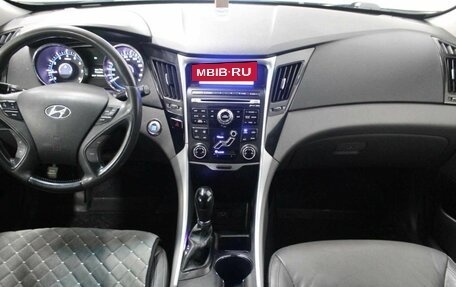 Hyundai Sonata VI, 2010 год, 1 200 000 рублей, 16 фотография