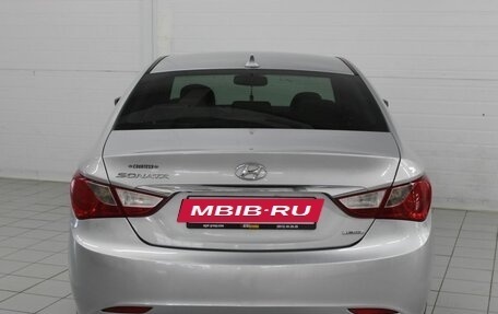 Hyundai Sonata VI, 2010 год, 1 200 000 рублей, 5 фотография