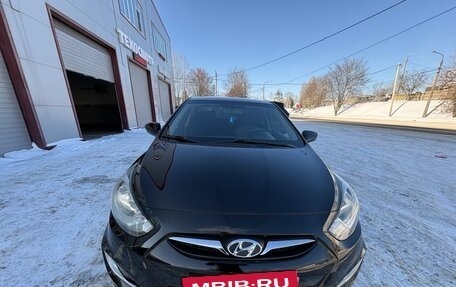 Hyundai Solaris II рестайлинг, 2013 год, 960 000 рублей, 1 фотография