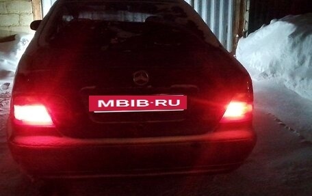 Mercedes-Benz CLK-Класс, 1999 год, 270 000 рублей, 3 фотография